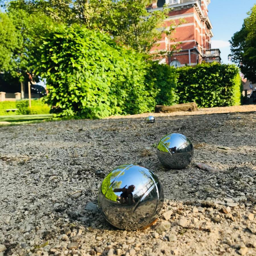 B&B 'T Kasteel & 'T Koetshuys Veurne Kültér fotó