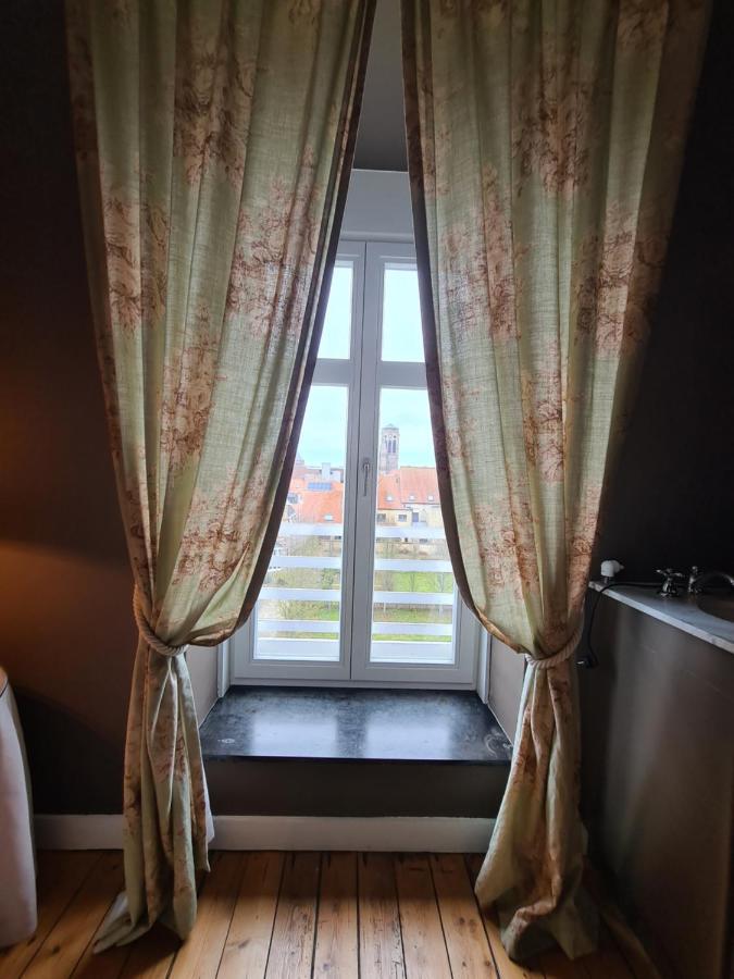 B&B 'T Kasteel & 'T Koetshuys Veurne Kültér fotó